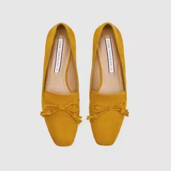 Zara Shoes - Zara mustard bow flat loafers